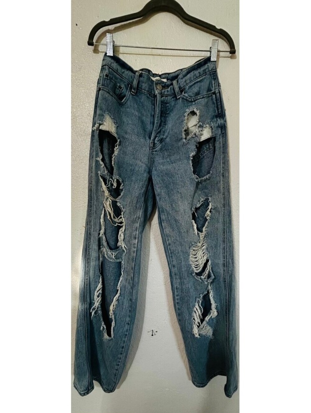 PacSun Baggy Jeans 25 Women Extreme Distressed Shredded Ripped Slouchy